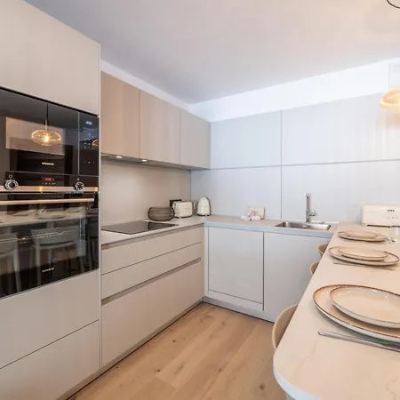 Apartment Neuve De Standing Au Coeur D'huez, 6 Pers.